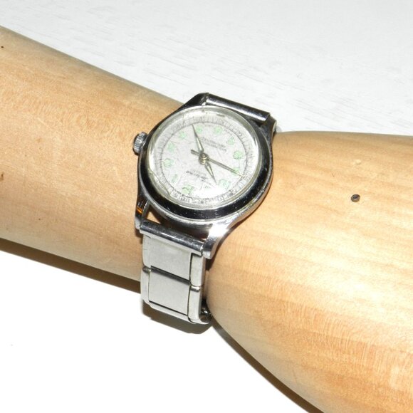 Vintage Bercona Sport Manual Wind Unisex Wristwatch Silver Tone Working - Picture 3 of 16